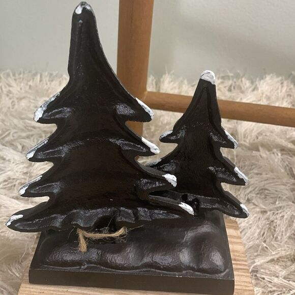 Park Designs Goldsboro, NC Cast Metal Glitter Trees Stocking Hanger - Picture 10 of 17